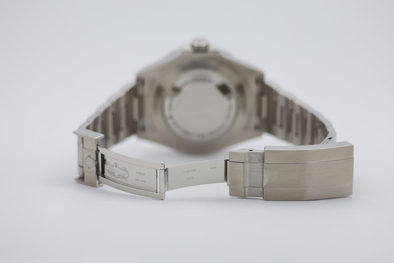 Rolex Sea-Dweller 43mm Automatik Herrenuhr 126600 - Detailansicht 6