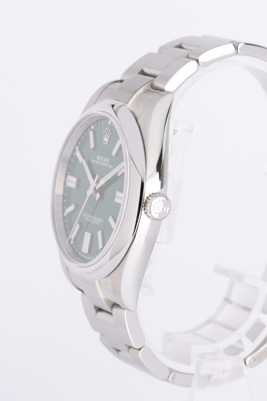 Rolex Oyster Perpetual 41mm Automatik Herrenuhr Grün 124300 - Detailansicht 2