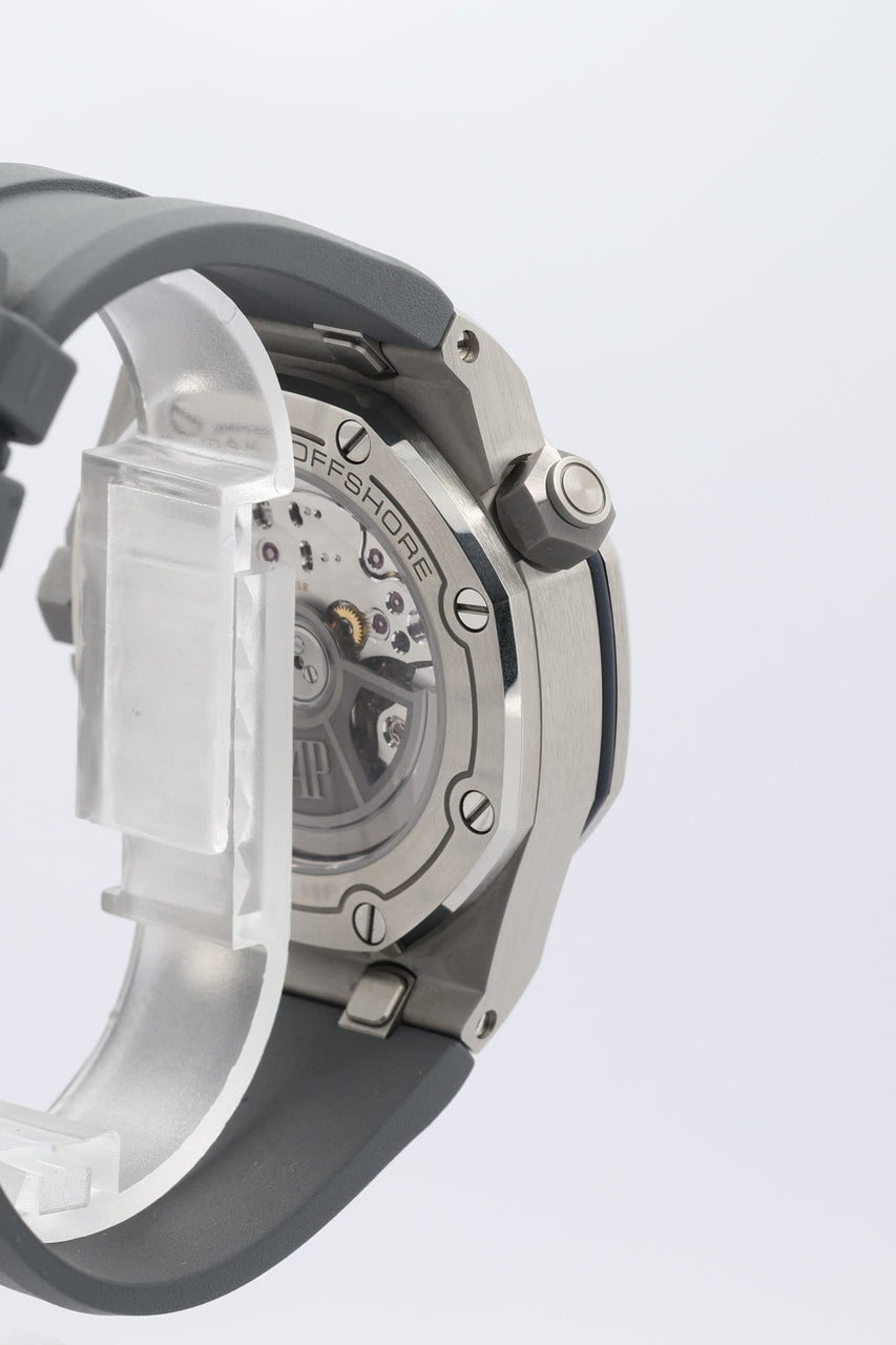 Audemars Piguet Royal Oak Offshore Diver 42mm Grau 15720STOOA009CA01 - Detailansicht 2