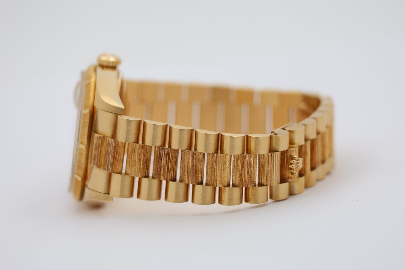 Rolex Day-Date 36 Automatik Herrenuhr Vollgold  18248 - Detailansicht 3