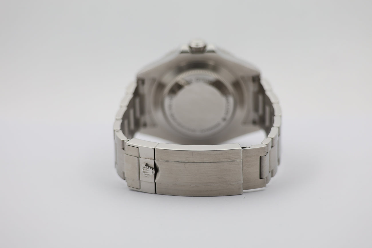 Rolex Sea-Dweller Automatik Red 126600 - Detailansicht 5