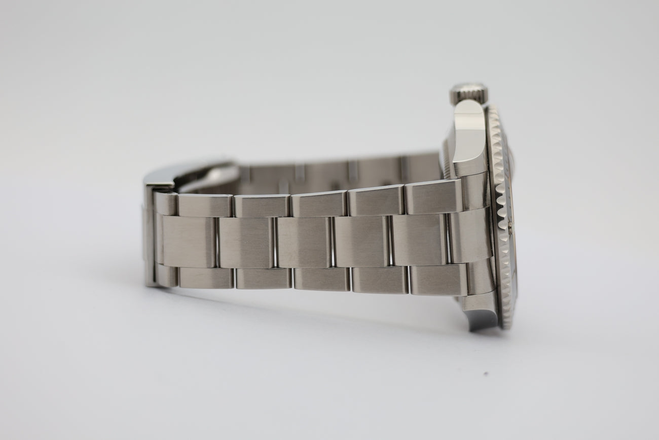 Rolex Submariner Date Automatik Herrenuhr 126610LN - Detail view 4