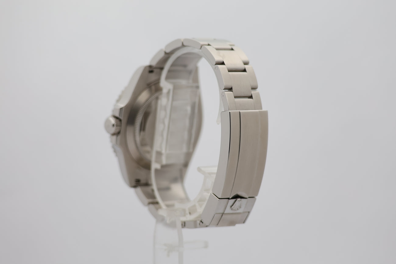 Rolex Submariner Date Automatik Herrenuhr 126610LN - Detail view 2