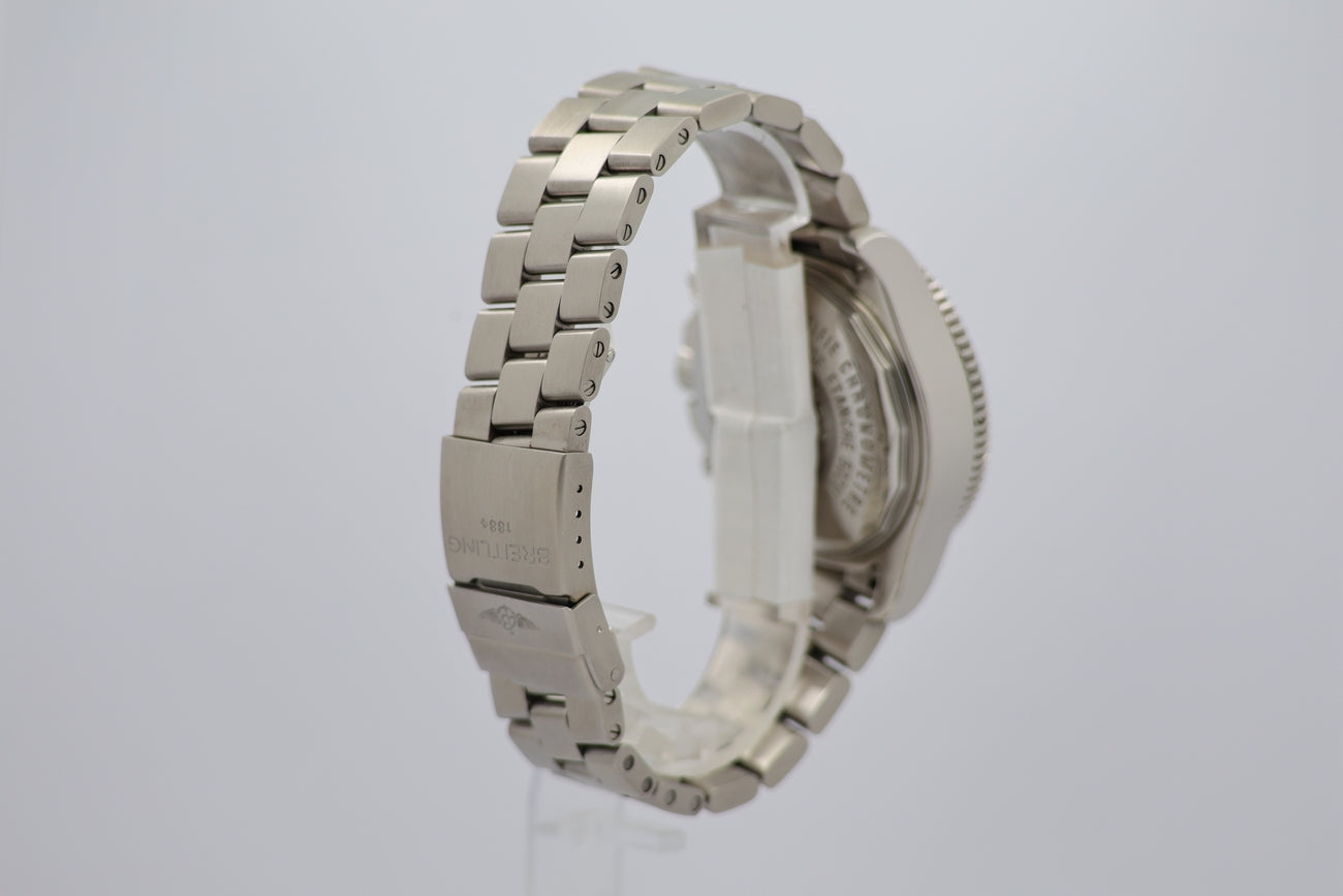 Breitling Superocean Chronograph Steelfish 44mm Automatik A13341 - Detailansicht 1