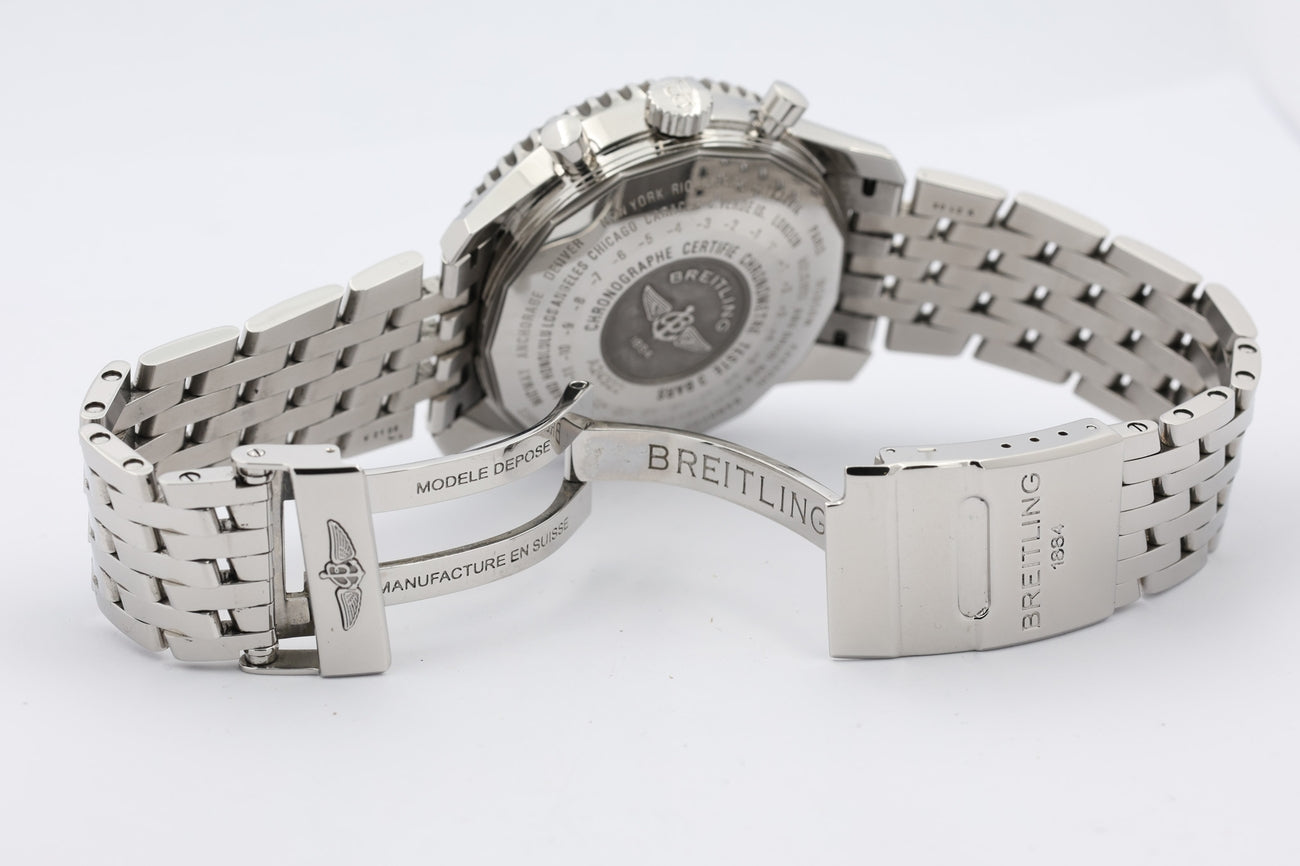 Breitling Navitimer World 46mm A24322 - Detailansicht 8