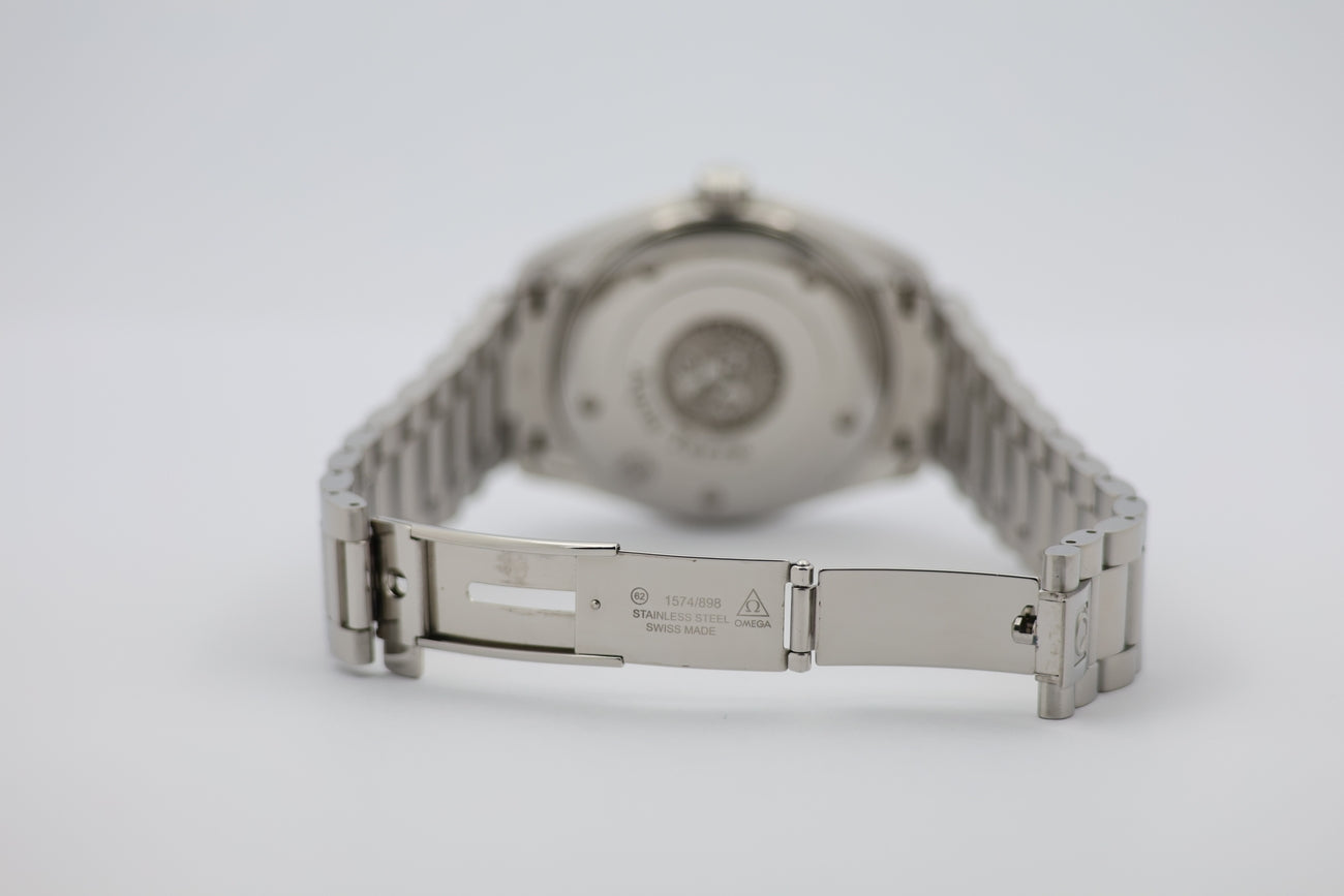 Omega Seamaster Aqua Terra 39mm Quarz 25175000 - Detail view 6