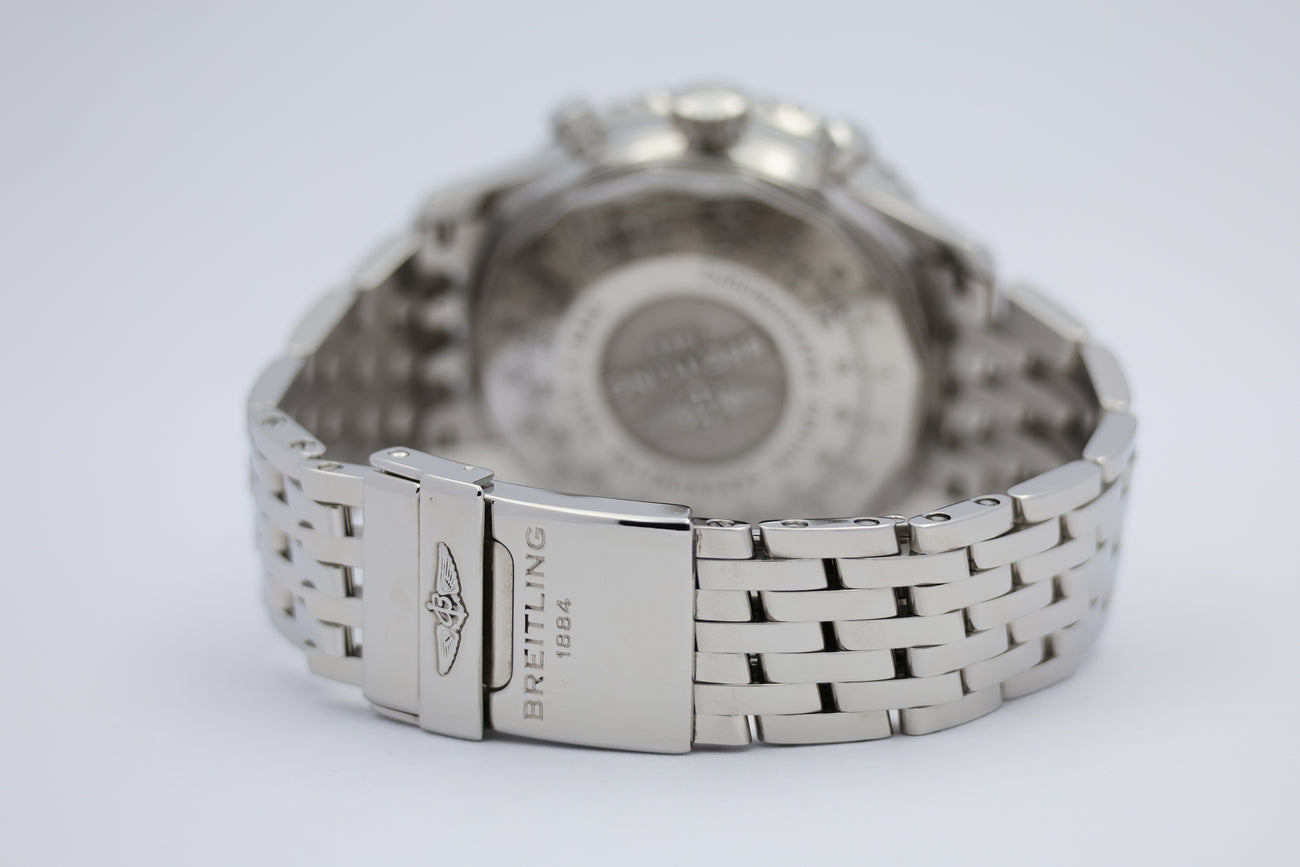 Breitling Navitimer 01 Automatik Herrenuhr 43mm AB0120