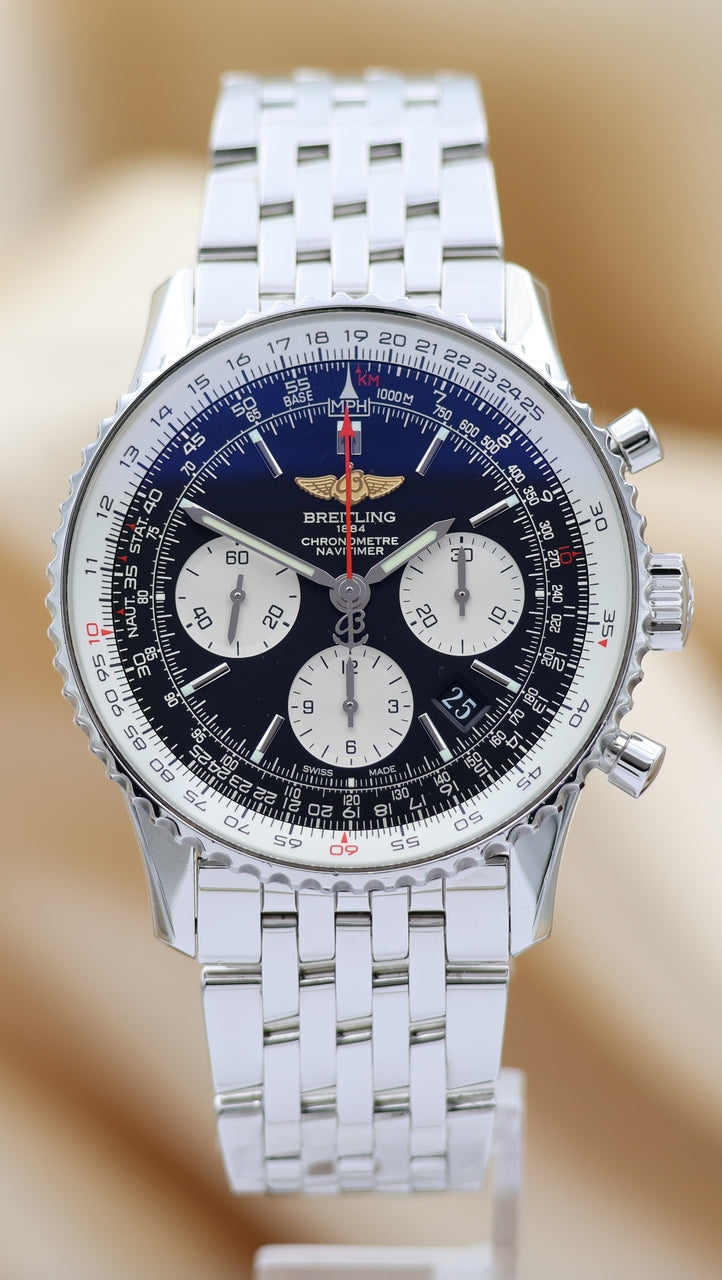Breitling Navitimer 01 Automatik Herrenuhr 43mm AB0120