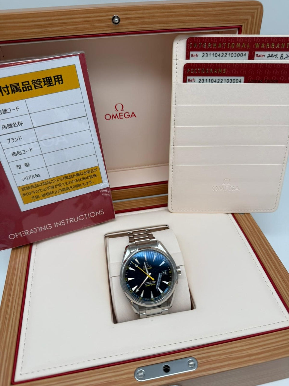 Omega Seamaster Aqua Terra 'James Bond' Edition 41,5mm Automatik 23110422103004 - Papiere und oder Lieferumfang