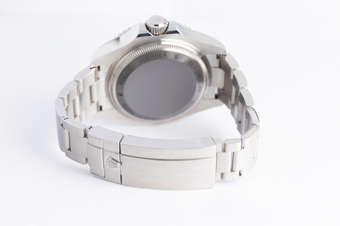 Rolex Sea-Dweller Deepsea 44mm Automatik Herrenuhr 136660 - Detailansicht 7