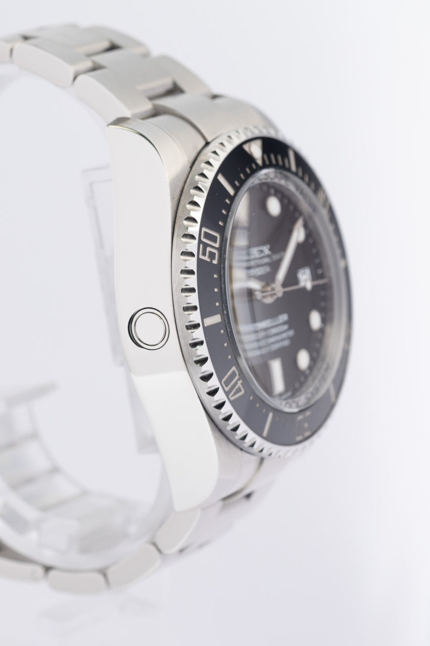 Rolex Sea-Dweller Deepsea 44mm Automatik Herrenuhr 136660 - Detailansicht 2