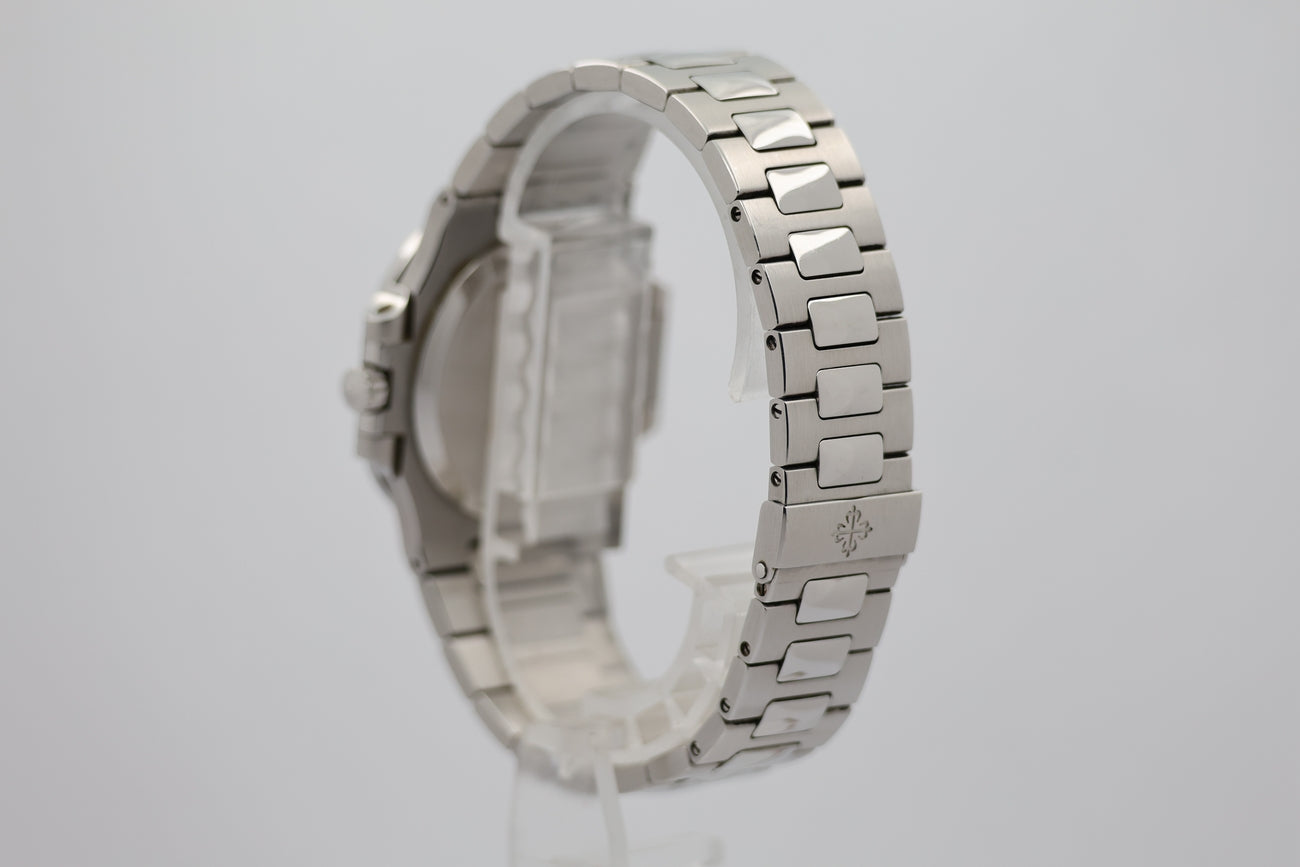 Patek Philippe Nautilus "1983" Automatik Service in 2022 3800/1 - Detailansicht 2