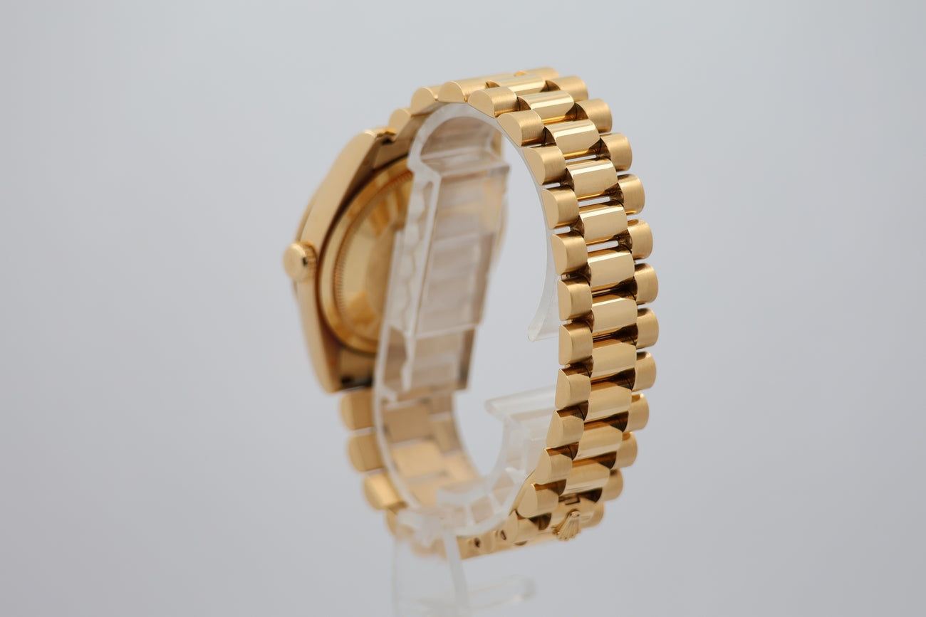 Rolex Day-Date 36 "Computer" Diamond-Dial Automatik 118238 - Detailansicht 2