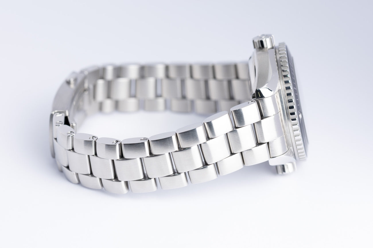 Omega Seamaster Planet Ocean 37,5 mm Automatik 23230382001001 - Detailansicht 6