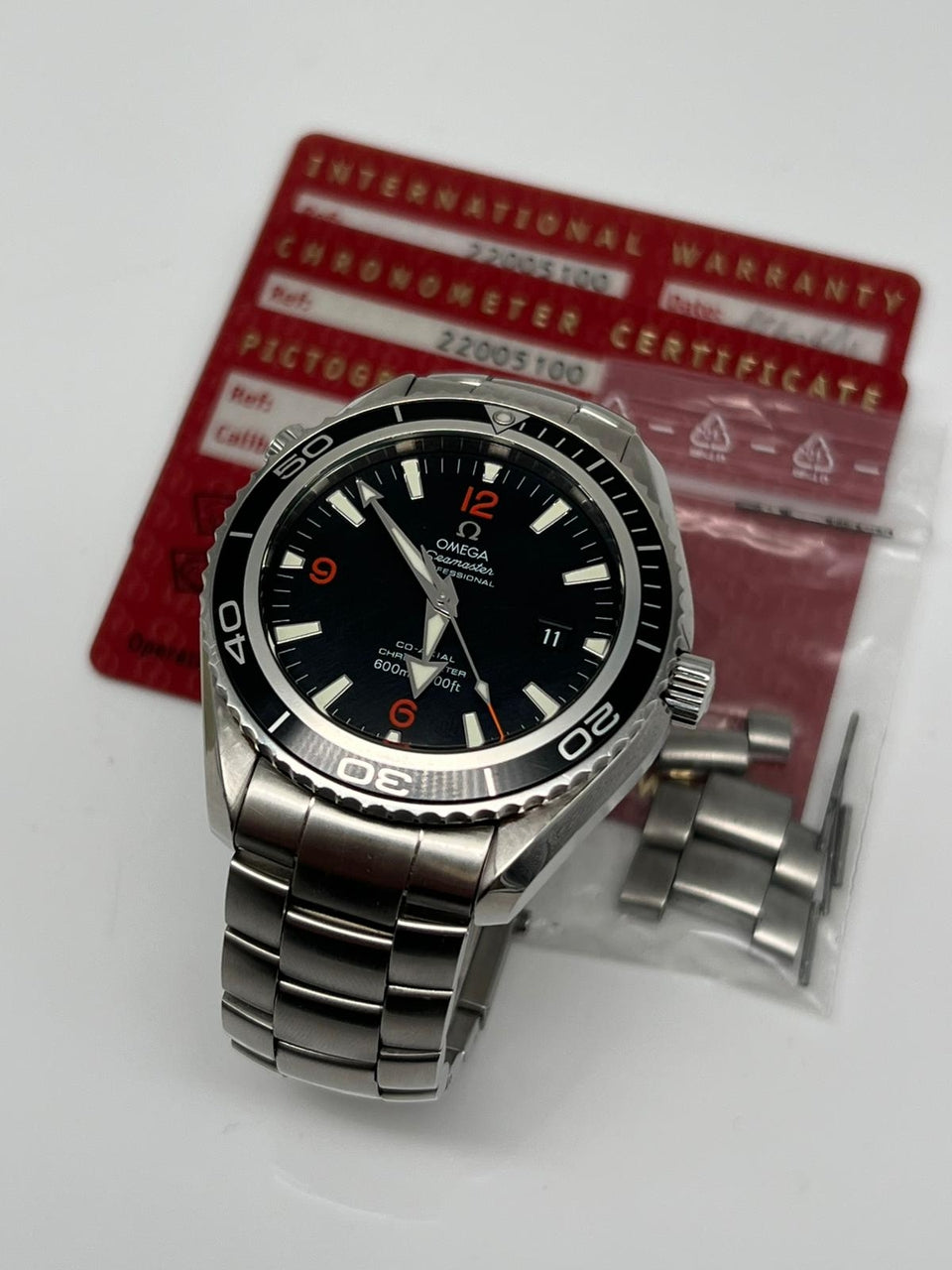 Omega Seamaster Planet Ocean 45,5mm Automatik 22005100 - Papiere und oder Lieferumfang