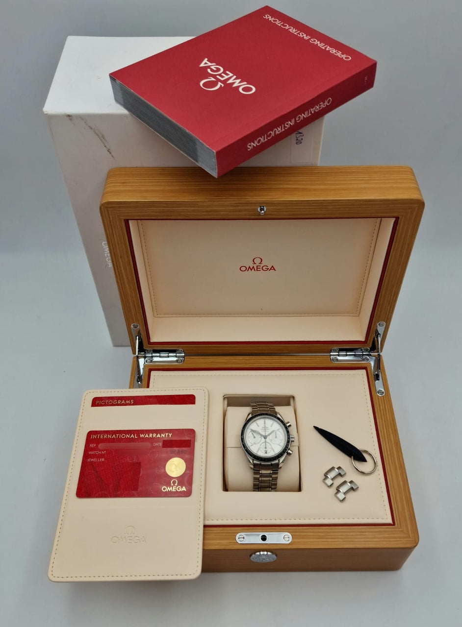 Omega Speedmaster Racing Automatik Herrenuhr Weiß 32630405002001 Box + og. Papiere
