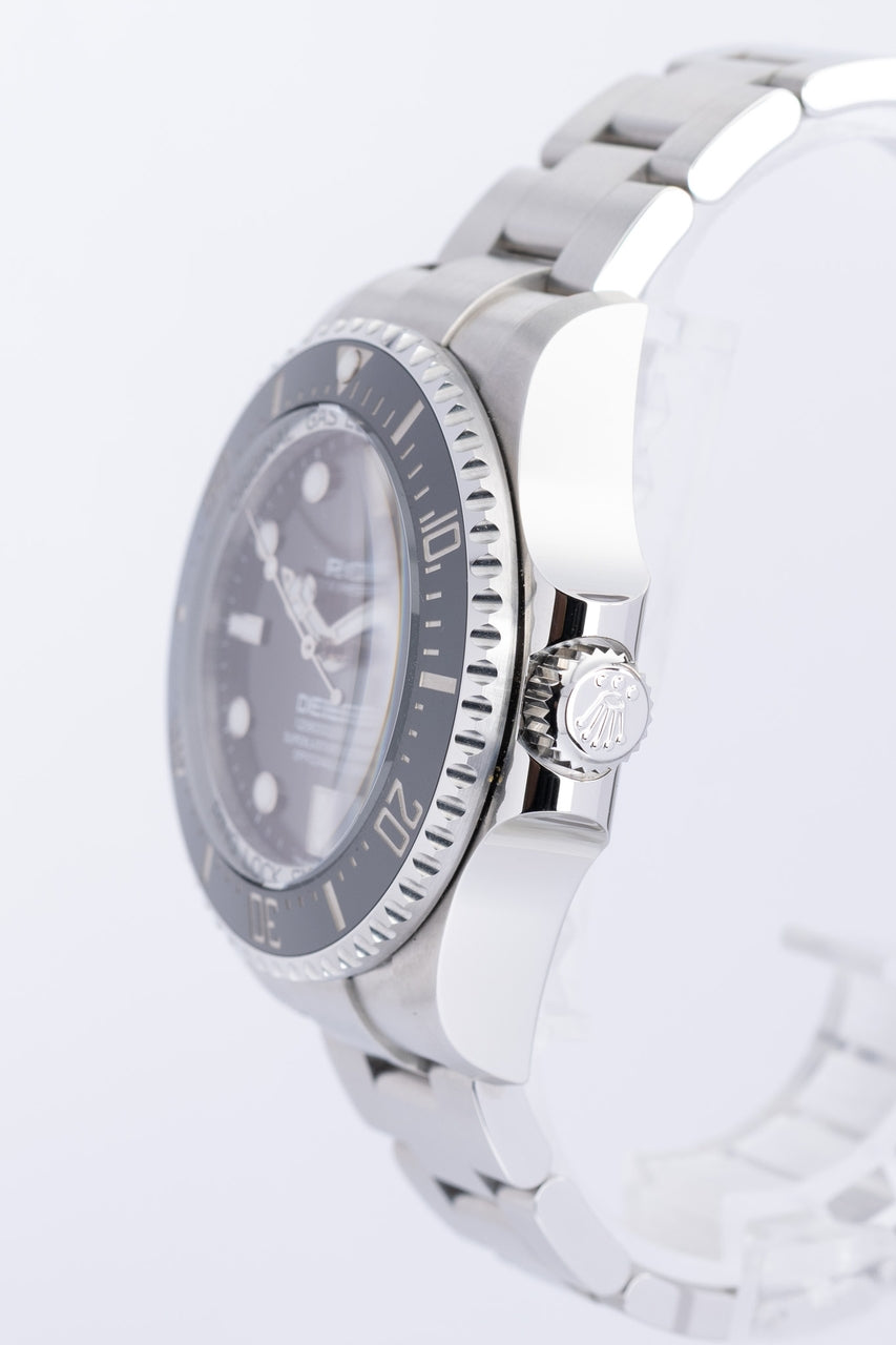 Rolex Sea-Dweller Deepsea 44mm Automatik Herrenuhr 136660 - Detailansicht 2
