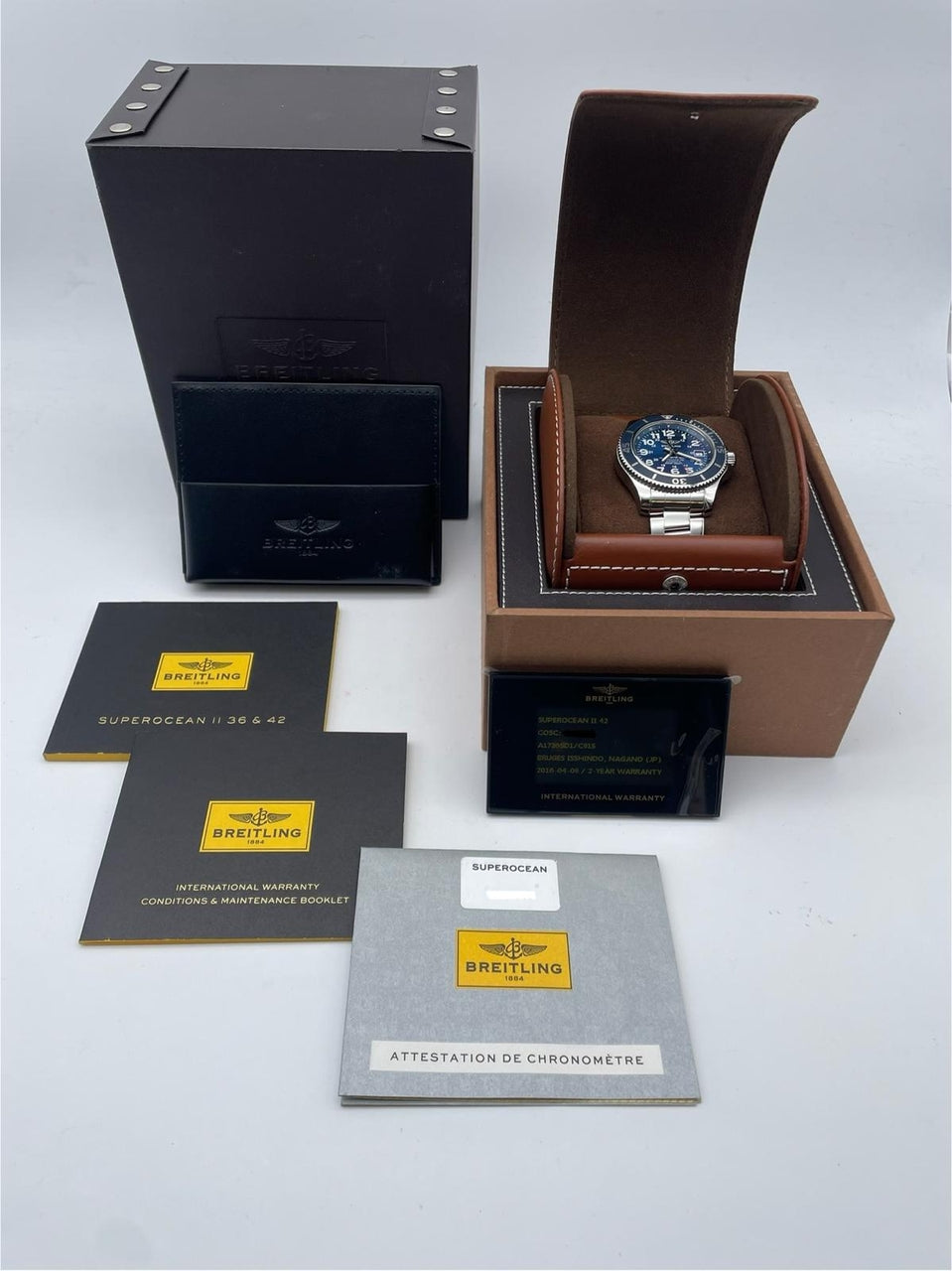 Breitling Superocean II 42mm Automatik Herrenuhr A17365 - Papers and documentation