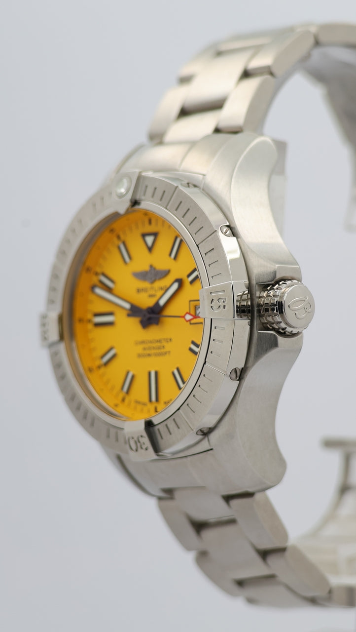 Breitling Avenger Seawolf 45mm Automatik Herrenuhr A17319 - Detail view 7