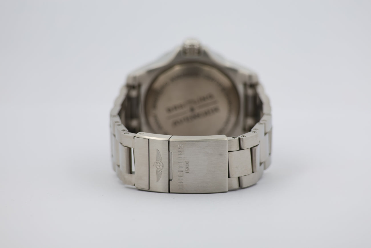 Breitling Avenger Seawolf 45mm Automatik Herrenuhr A17319 - Detail view 5