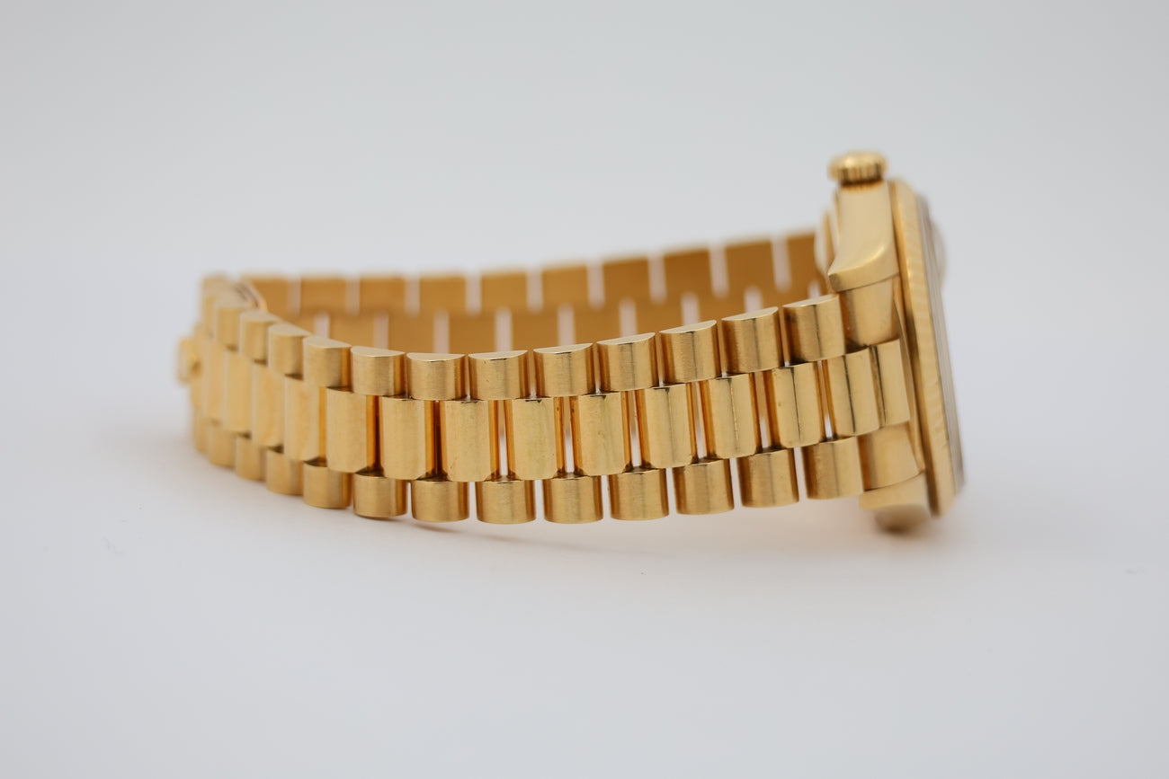 Rolex Day-Date 36 President 18k Gelbgold Automatik "String Diamond" 18238 - Detailansicht 4