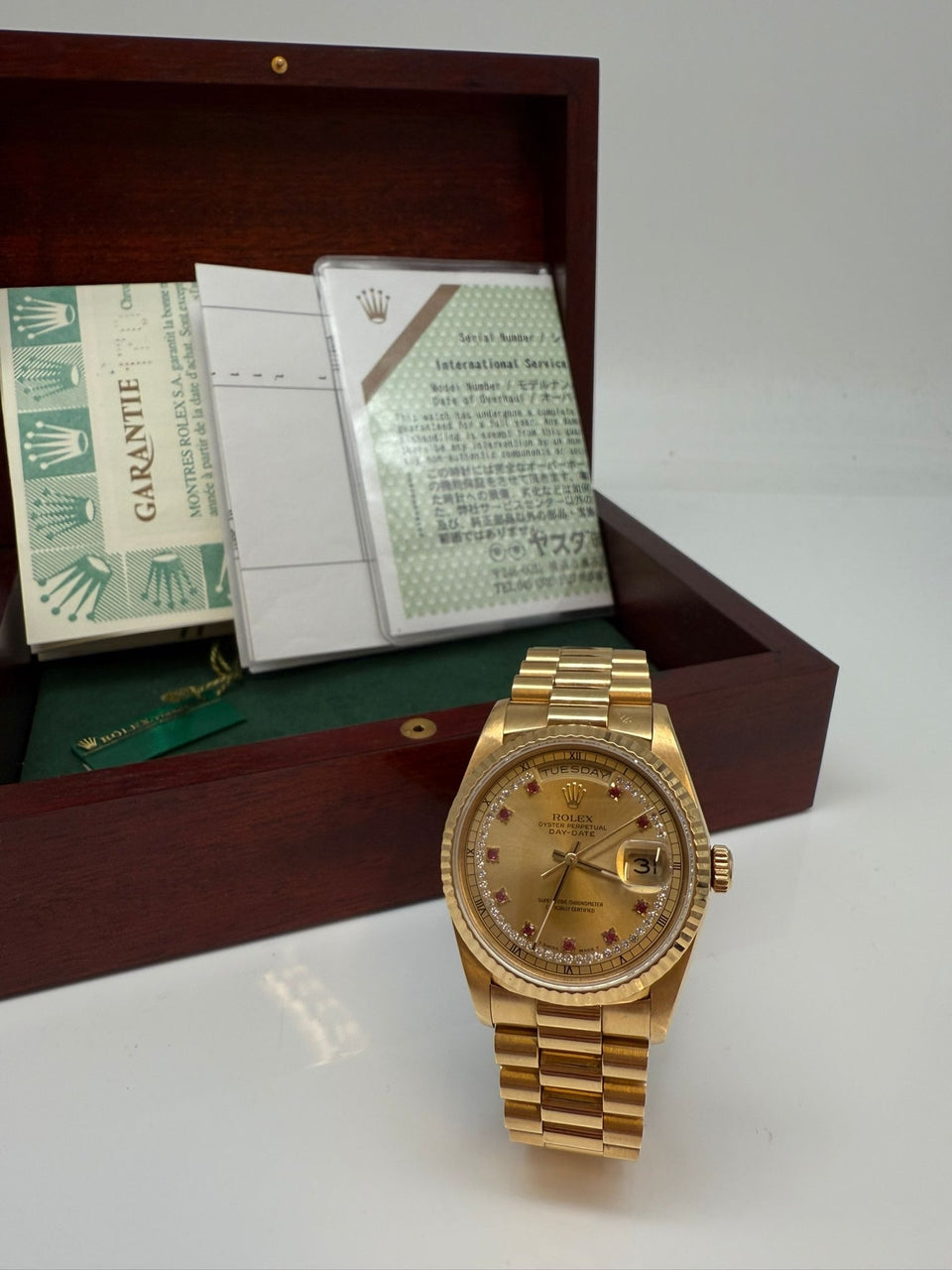 Rolex Day-Date 36 President 18k Gelbgold Automatik "String Diamond" 18238 - Papiere und oder Lieferumfang