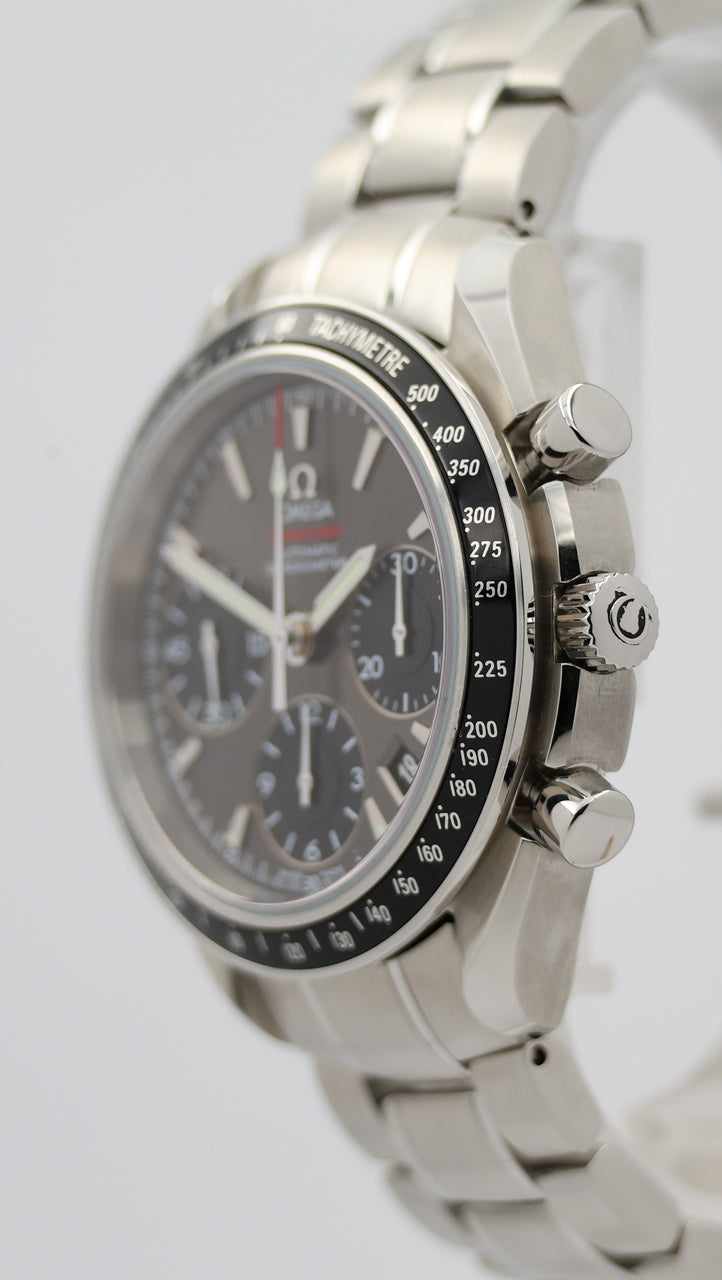 Omega Speedmaster Date Automatik Herrenuhr Stahl 40mm 32330404006001 - Detailansicht 7