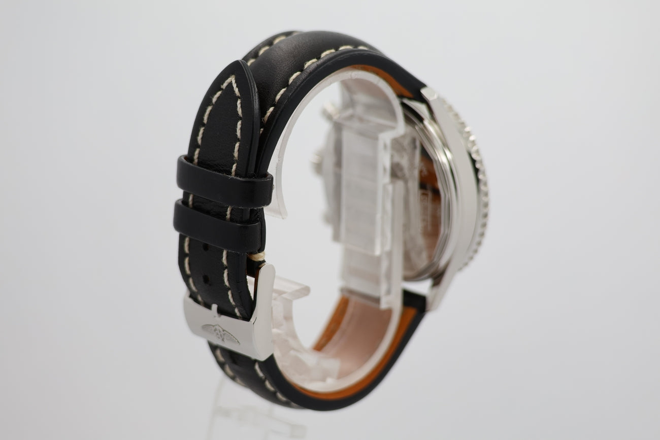 Breitling Navitimer 01 Automatik 43mm AB0120 - Detailansicht 2