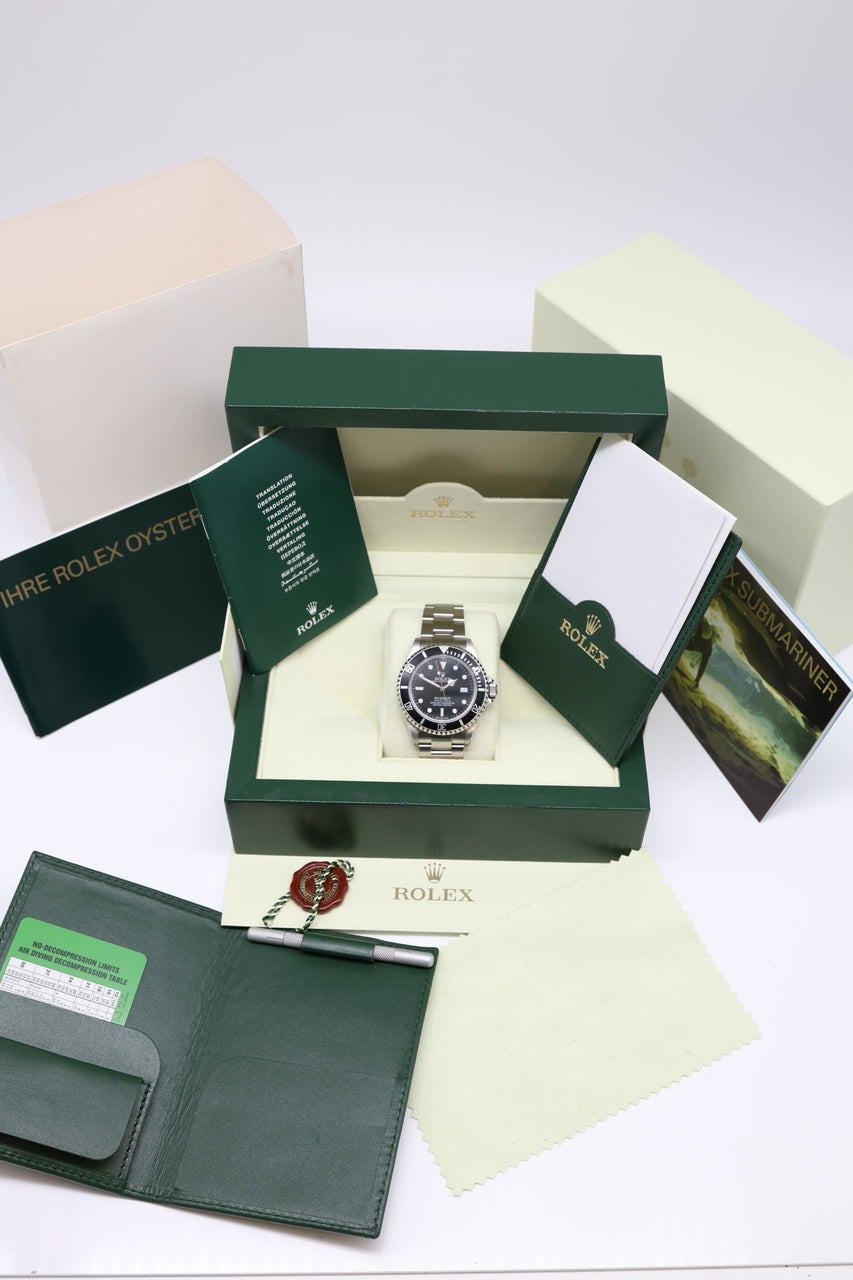 Rolex Sea-Dweller 4000 Automatik Herrenuhr 40mm LC100 16600 - Papiere und oder Lieferumfang