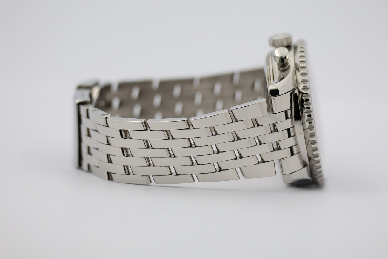 Breitling Navitimer 42mm Automatik Herrenuhr A23322 - Detail view 4