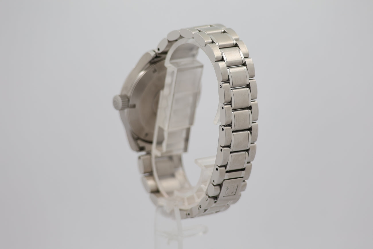 Omega Classic Date Automatik Herrenuhr 36mm 52032000 - Detail view 2