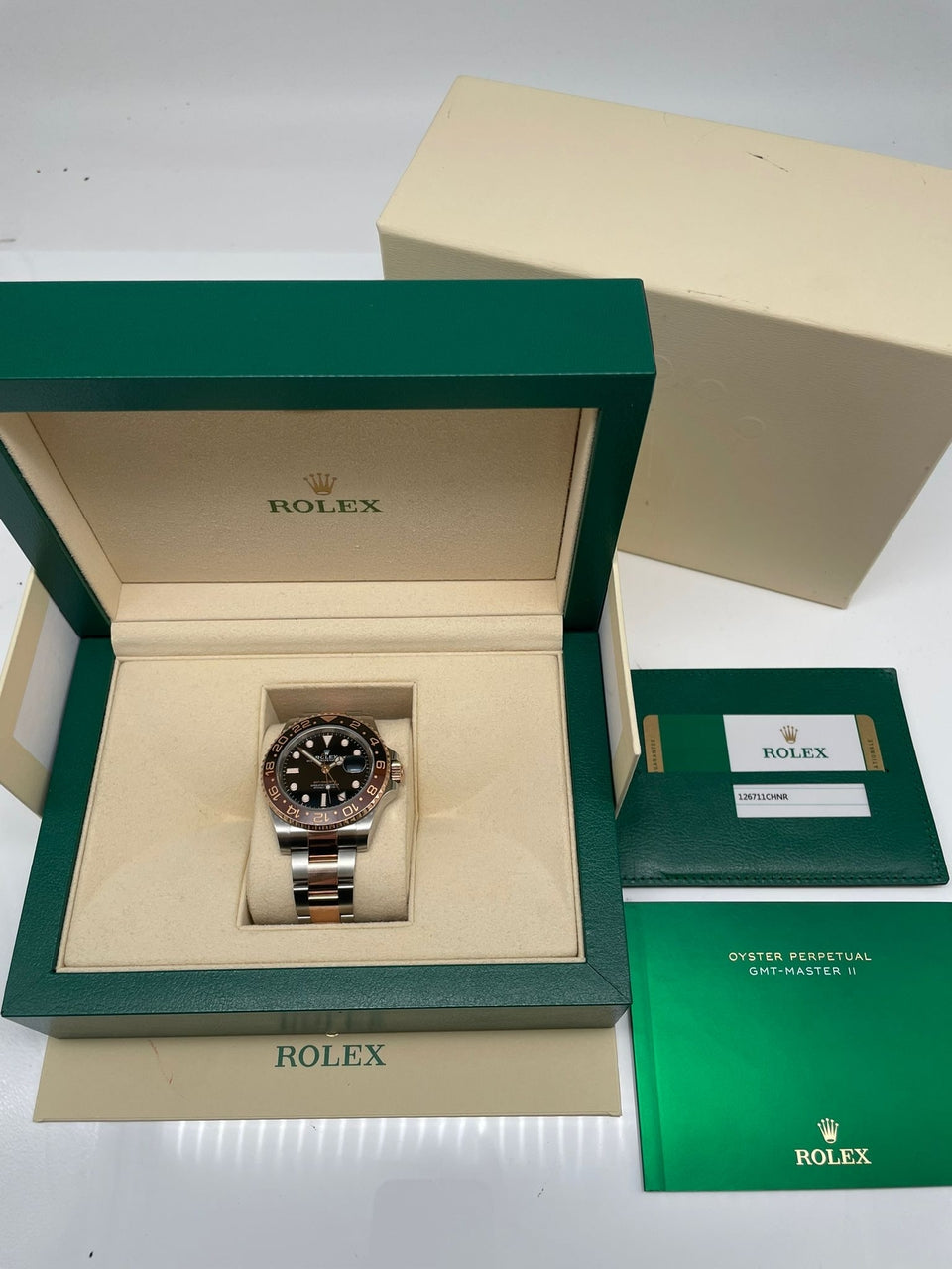 Rolex GMT-Master II "Rootbeer" Automatik 126711CHNR - Papiere und oder Lieferumfang