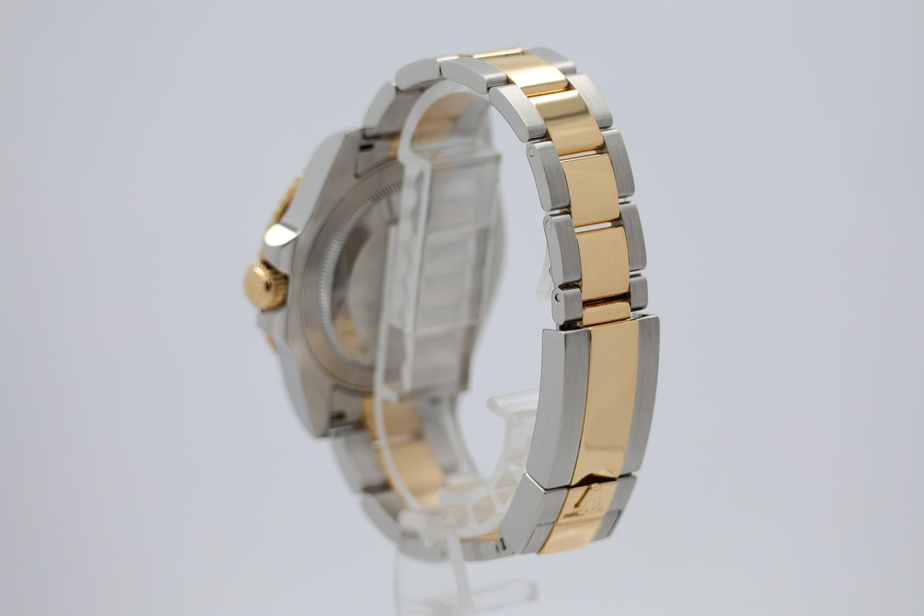 Rolex Rolex GMT-Master II Stahl/Gold 116713LN - Detailansicht 2