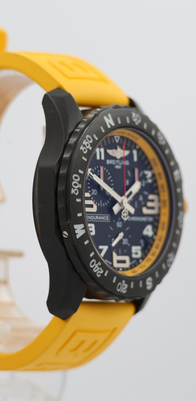 Breitling Endurance Pro 44mm Quarz X82340 - Detailansicht 2