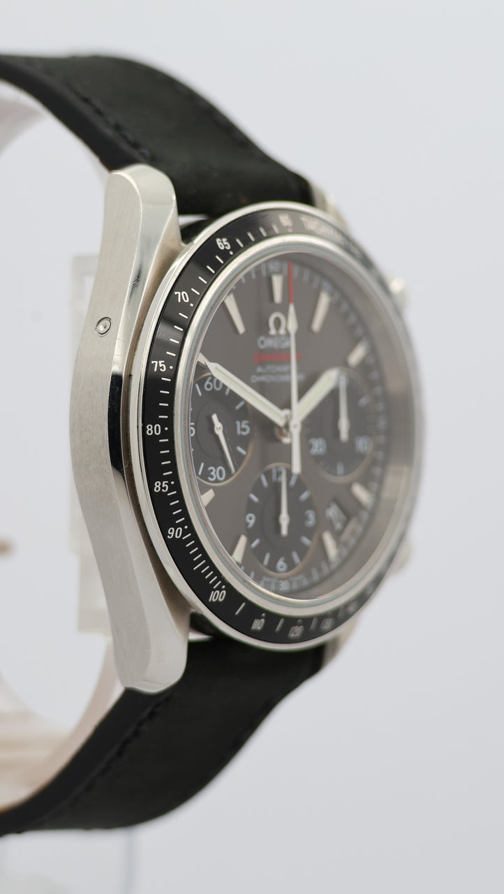 Omega Speedmaster Date 40mm Automatik 32330404 - Detail view 7