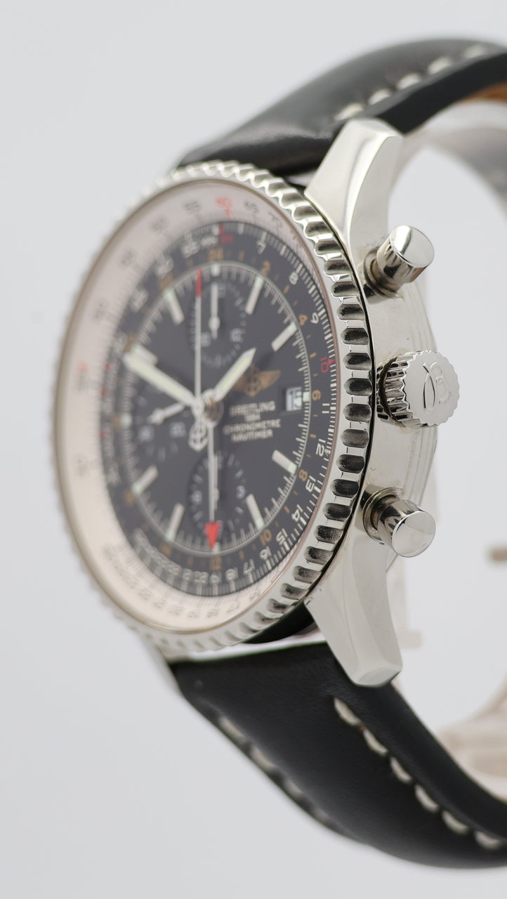 Breitling Navitimer World Automatik Herrenuhr Leder 46mm A24322 - Detailansicht 6