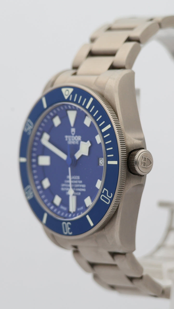 Tudor Pelagos 42mm Automatik Herrenuhr Titan Blau 25600TB - Detailansicht 8