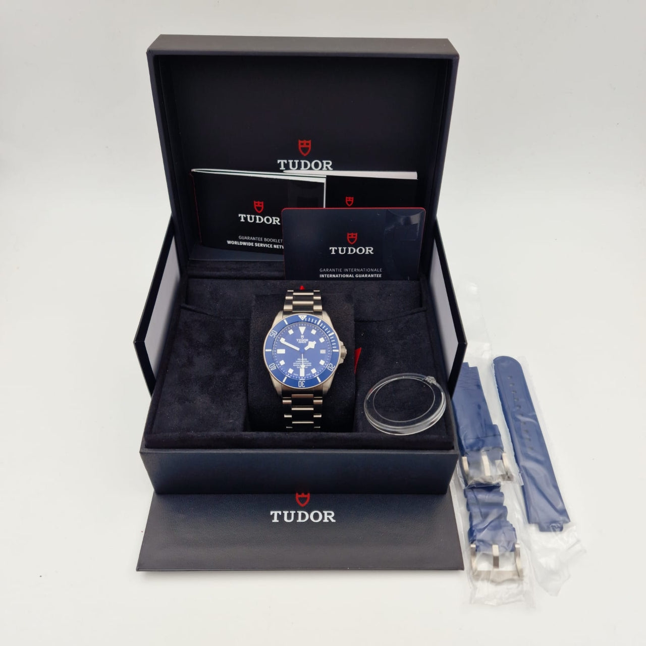 Tudor Pelagos 42mm Automatik Herrenuhr Titan Blau 25600TB - Papiere und oder Lieferumfang