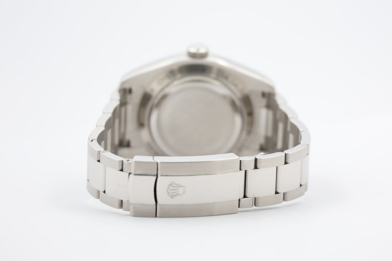 Rolex Milgauss Automatik Herrenuhr Schwarz 116400GV - Detailansicht 2