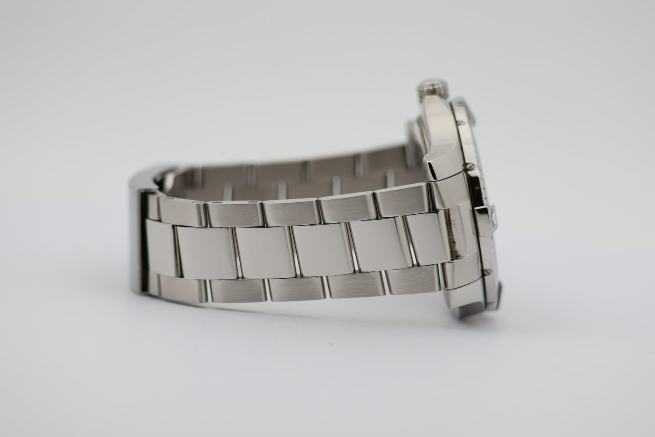 Breitling Avenger GMT Automatik 45mm A32395 - Detail view 4