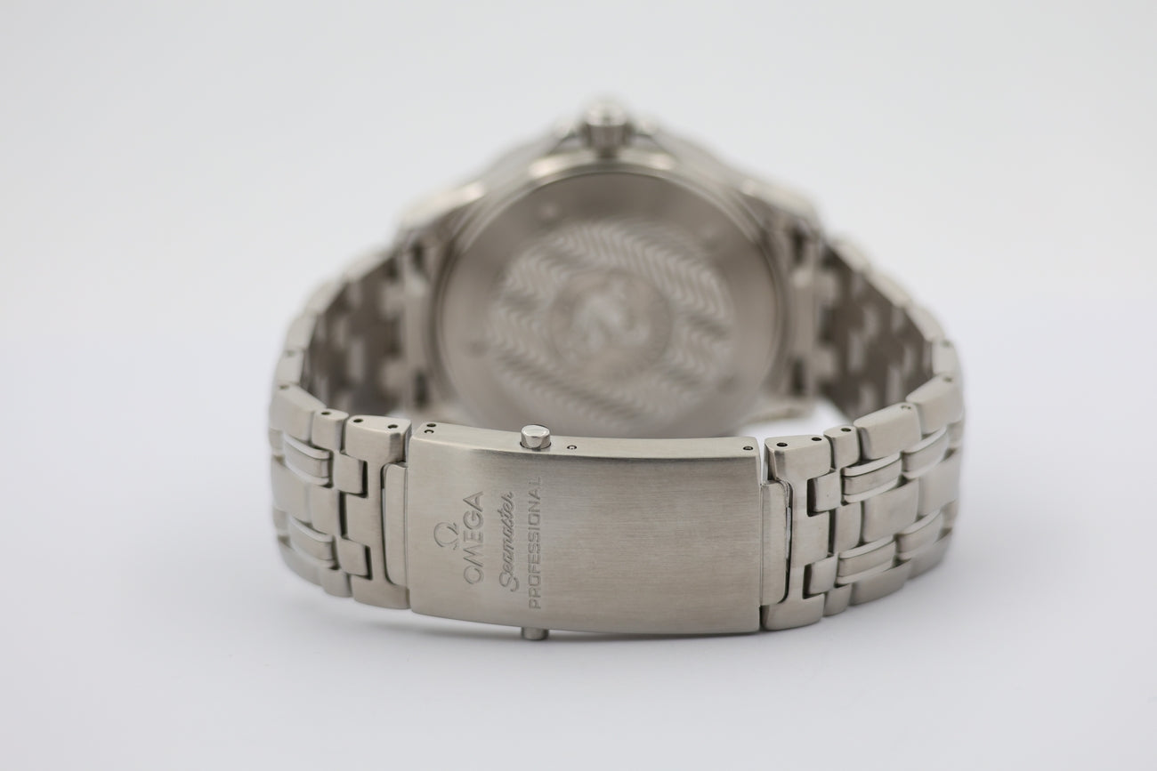 Omega Seamaster Diver 300M Automatik 22515000 - Detailansicht 5