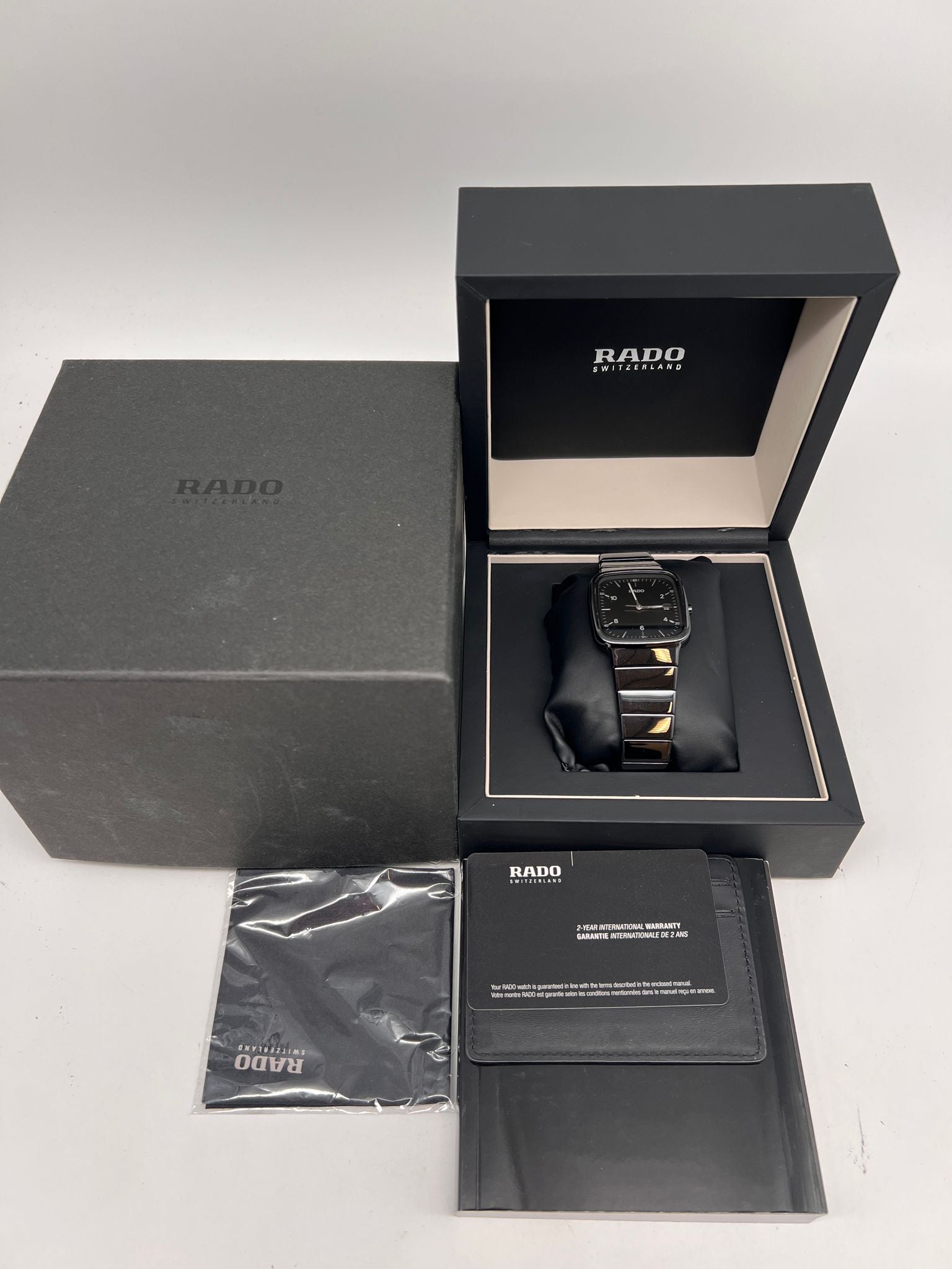 Rado r5.5 Quarz Herrenuhr 0115708873016 - Papiere und oder Lieferumfang
