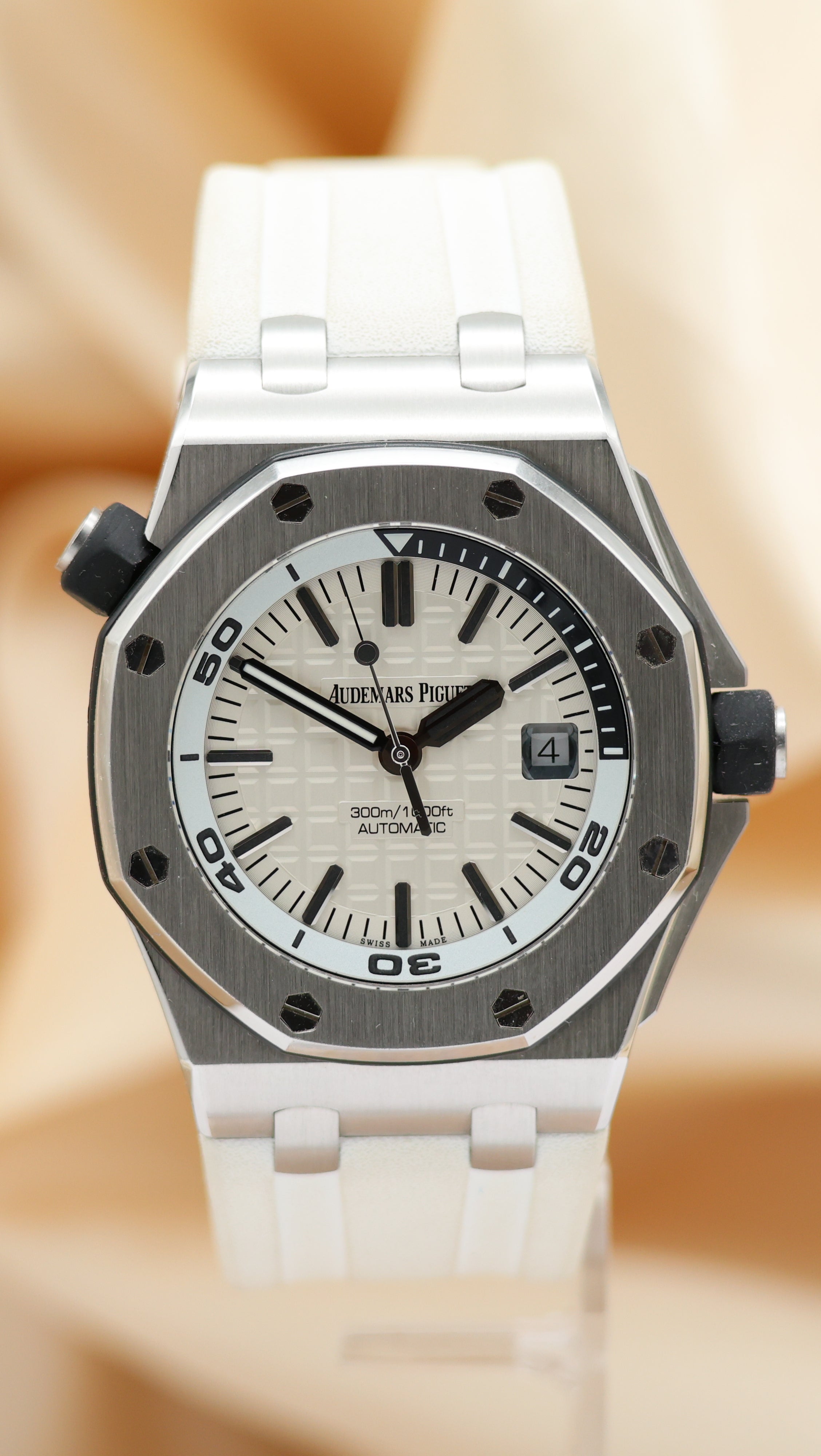 Audemars Piguet Royal Oak Offshore Diver Automatik 15710ST Box + og. Papiere