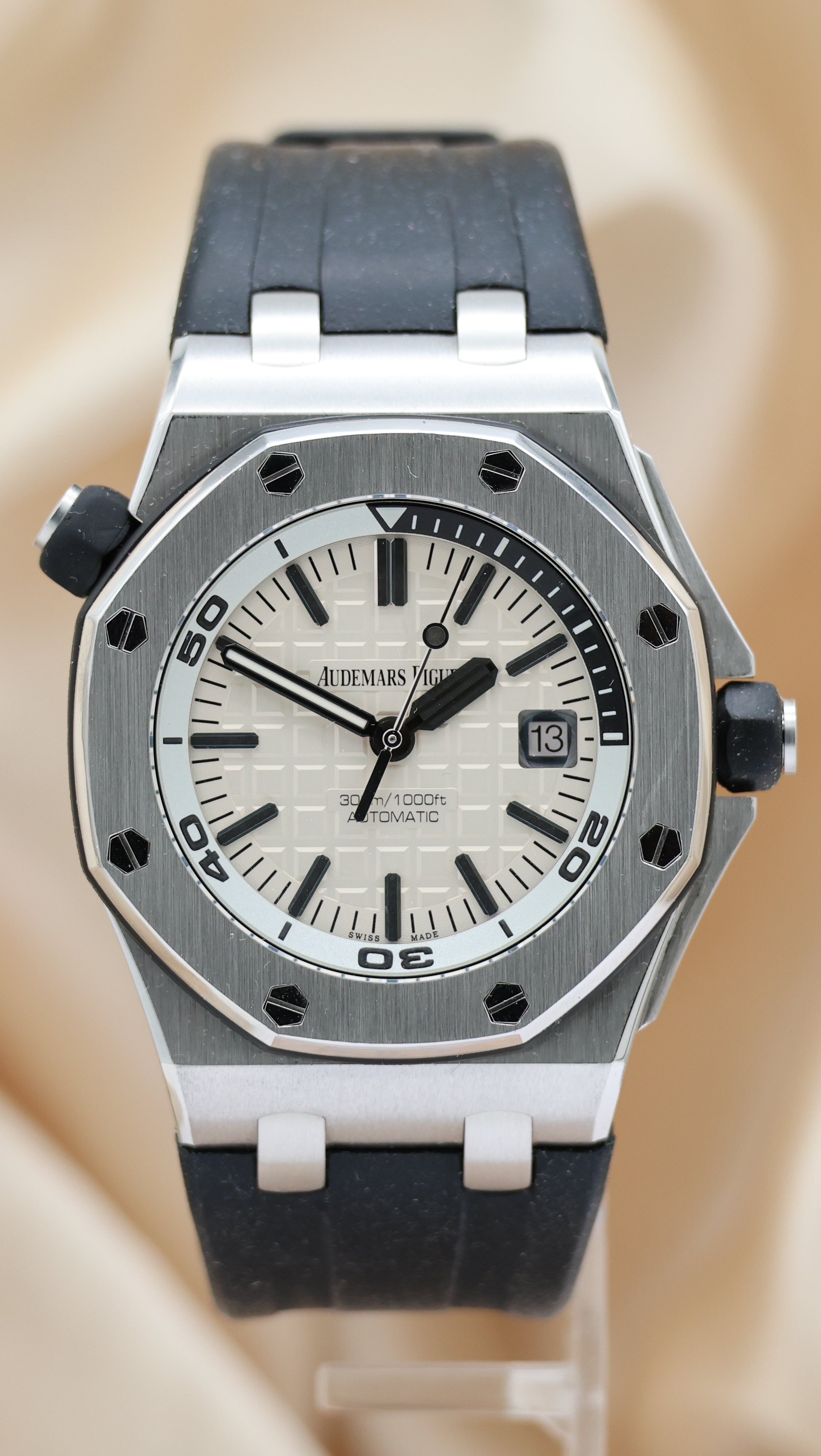 Audemars Piguet Royal Oak Offshore Diver Automatik 15710ST Box + og. Papiere