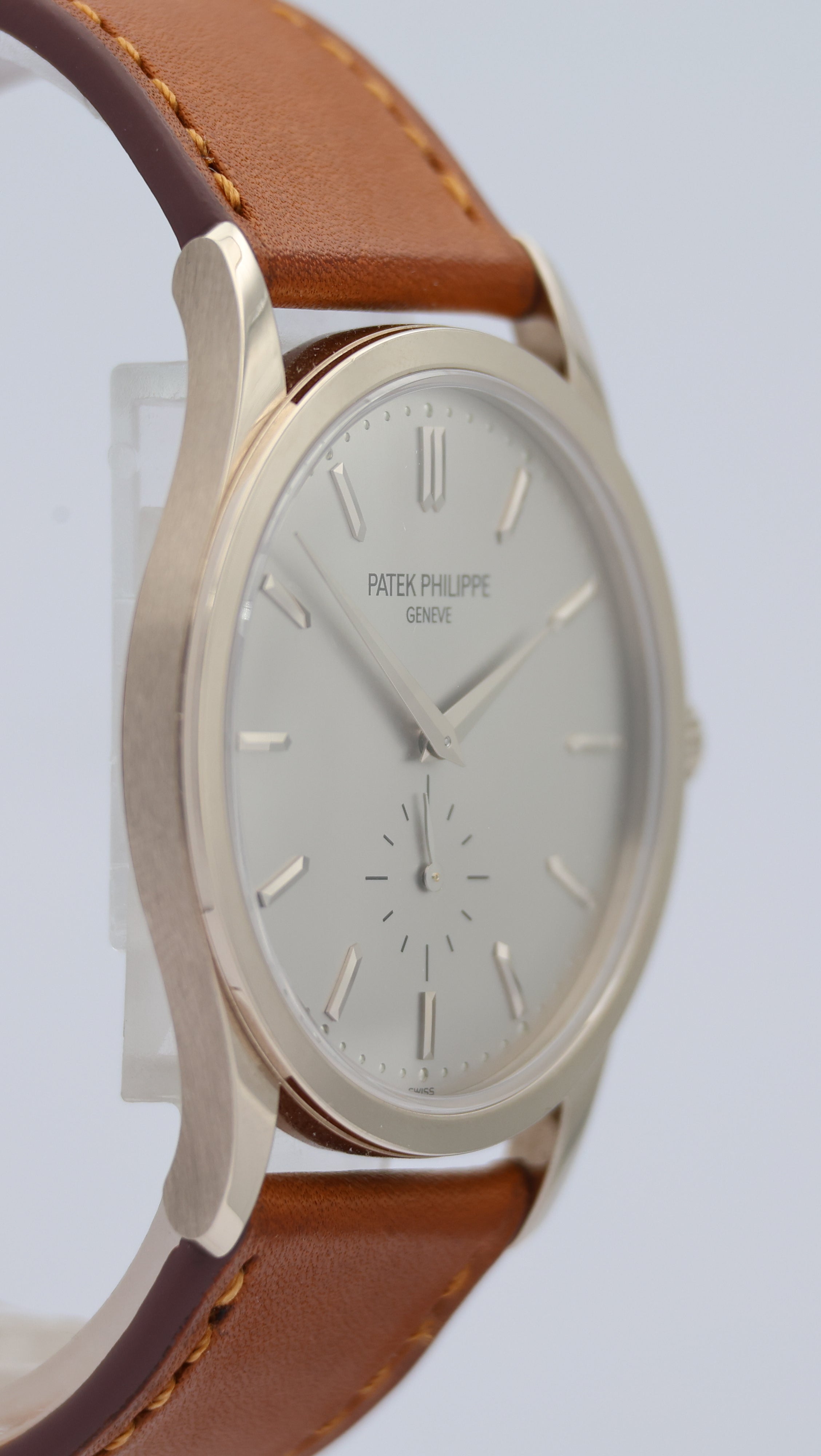 Patek Philippe Calatrava 37MM 18K Weißgold deutsch 5196G-001 Box + og. Papiere