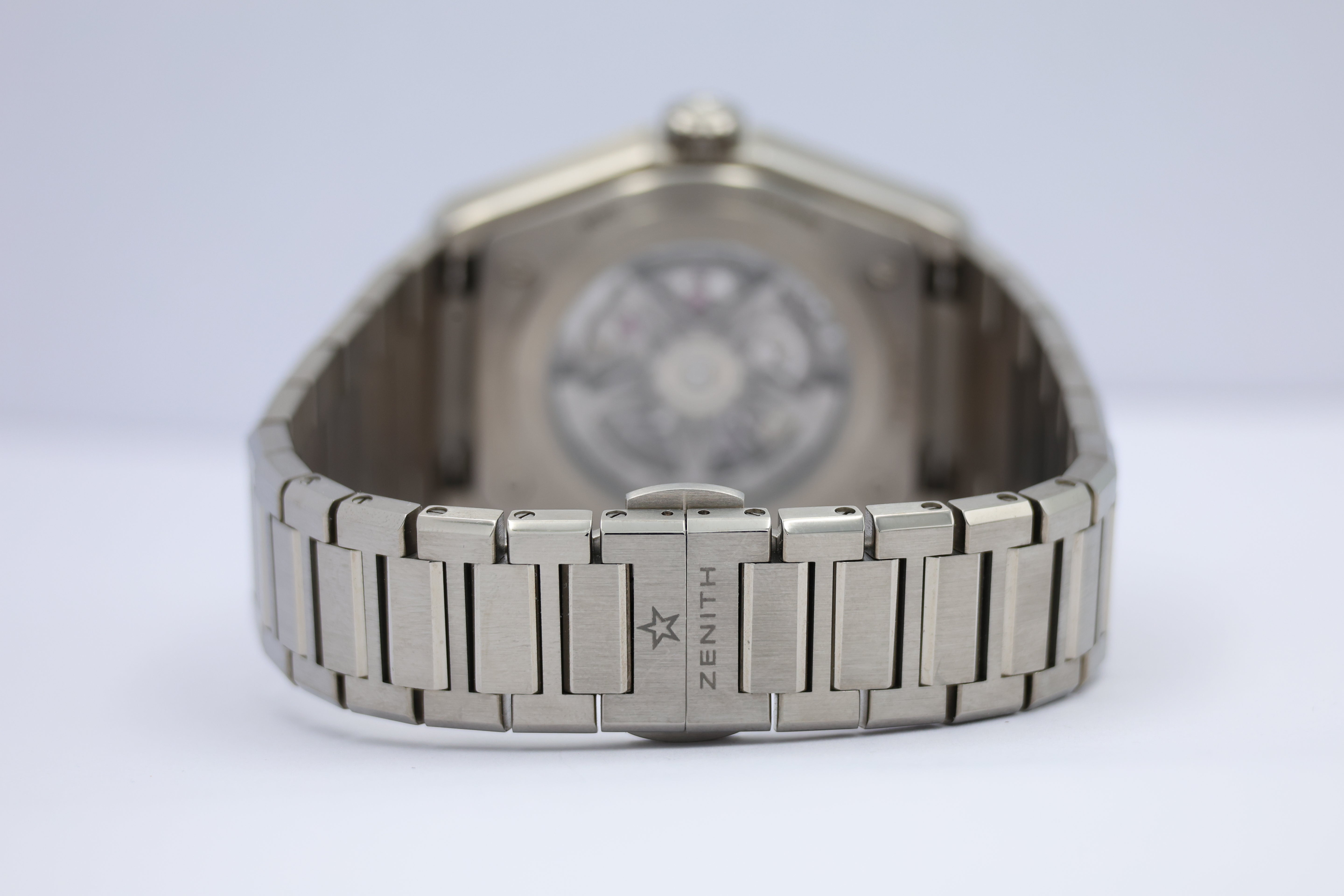 Zenith Defy Classic 41mm Automatik Herrenuhr 95.9000.670 Box + og. Papiere