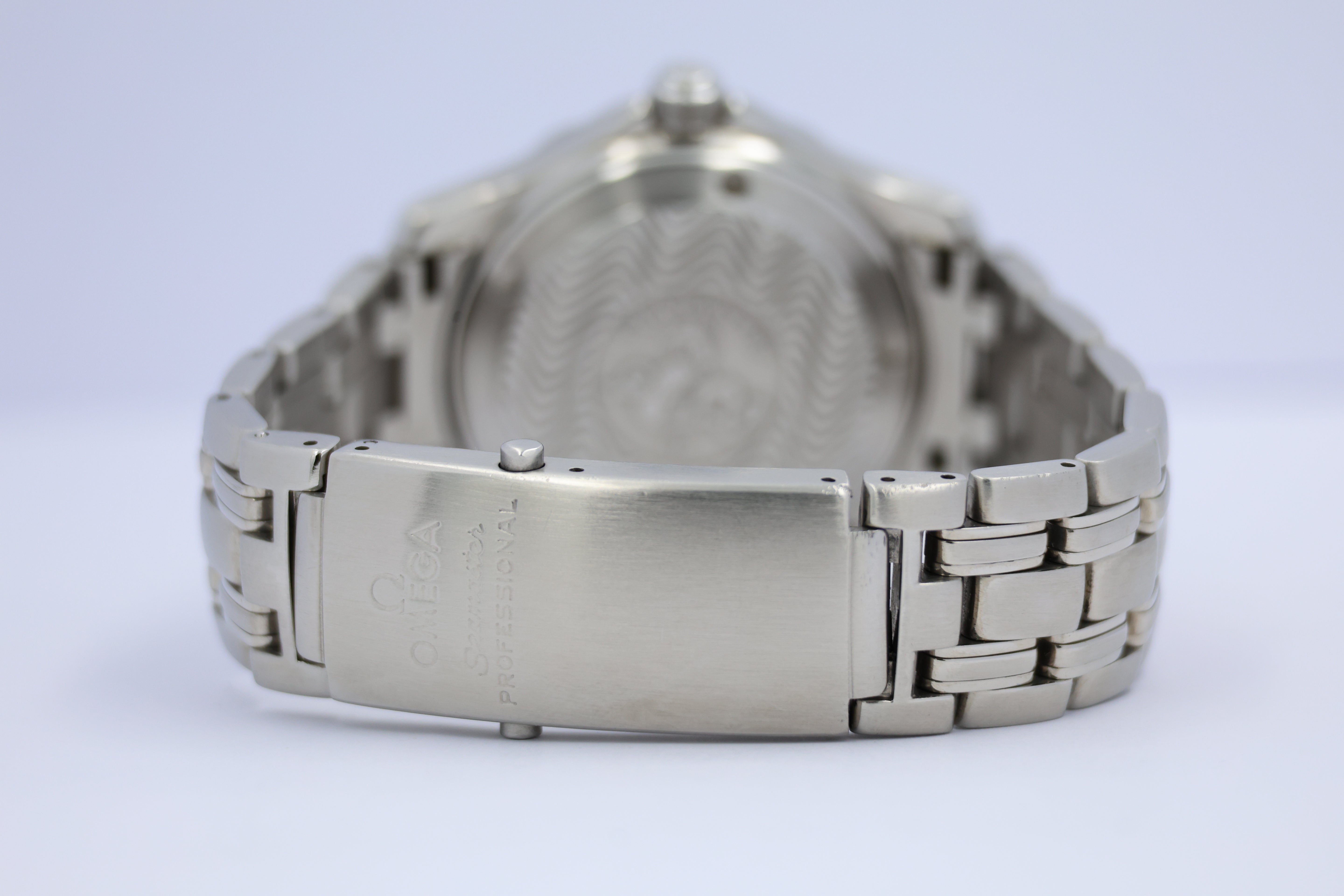 Omega Seamaster Diver automatic men's watch 25518000