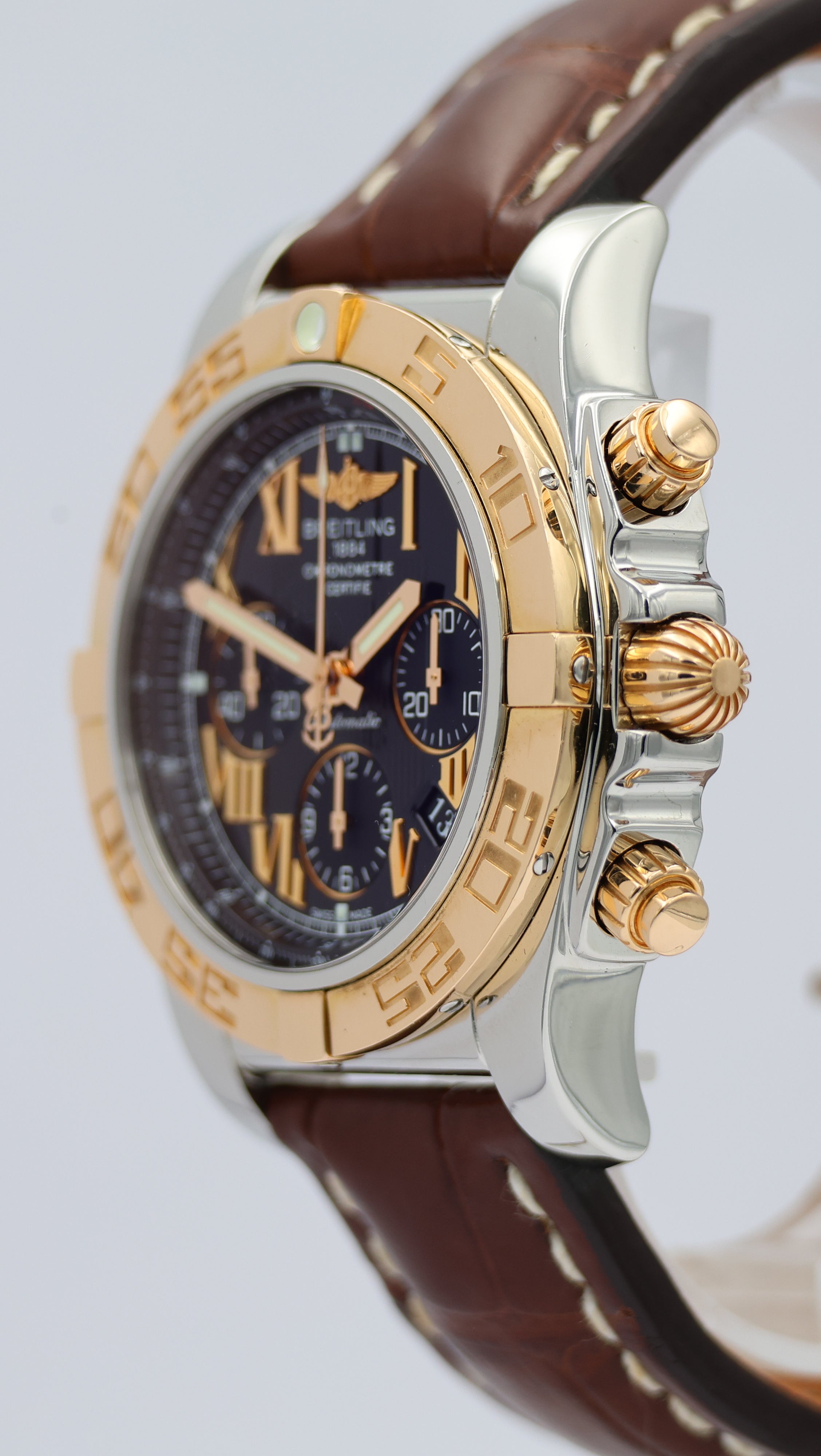 Breitling Chronomat 44 Stahl/Gold Automatik Herrenuhr	 CB0110 Box + og. Papiere