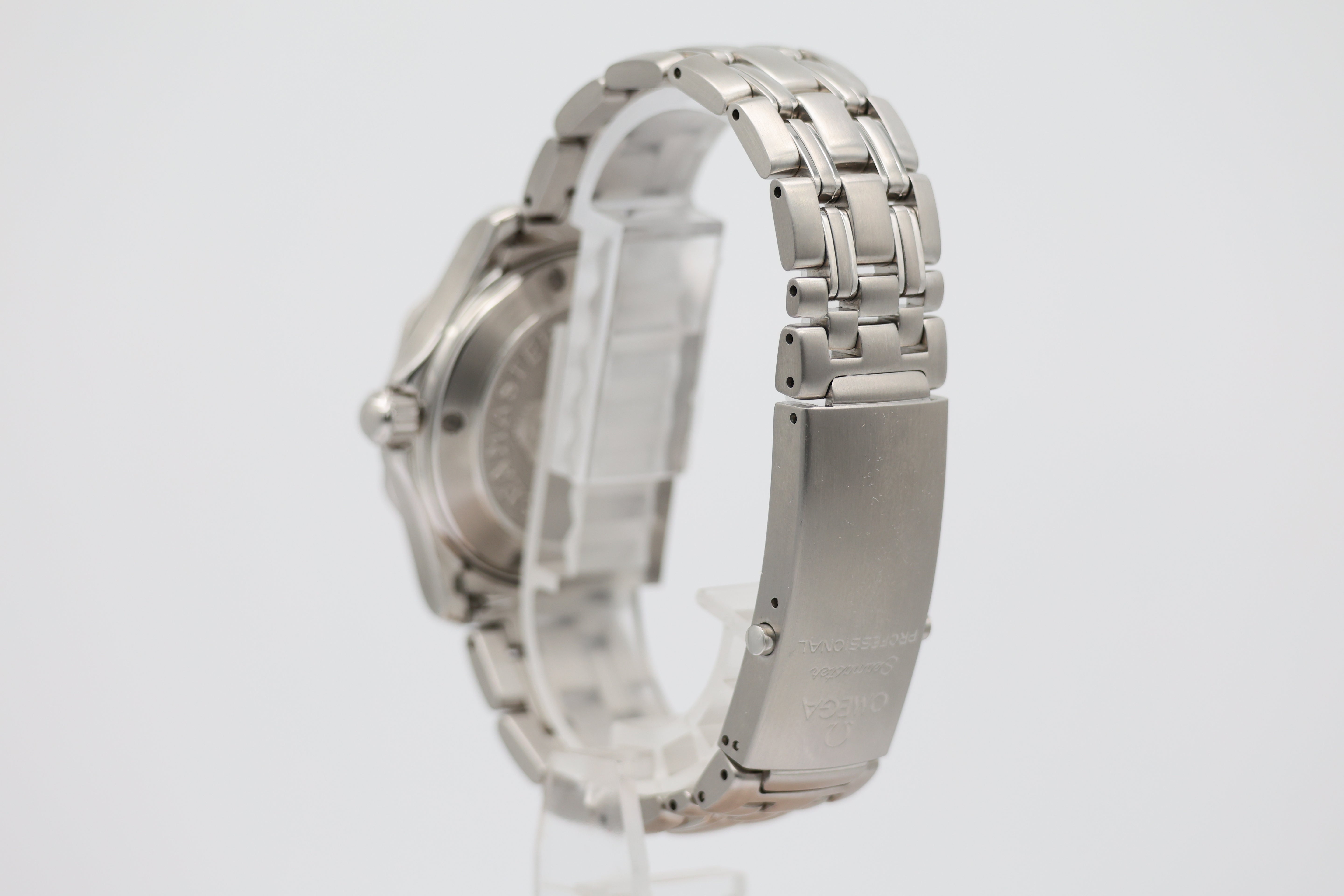 Omega Seamaster Diver 300m Quarz 36mm 21230366101001 - Detailansicht 4