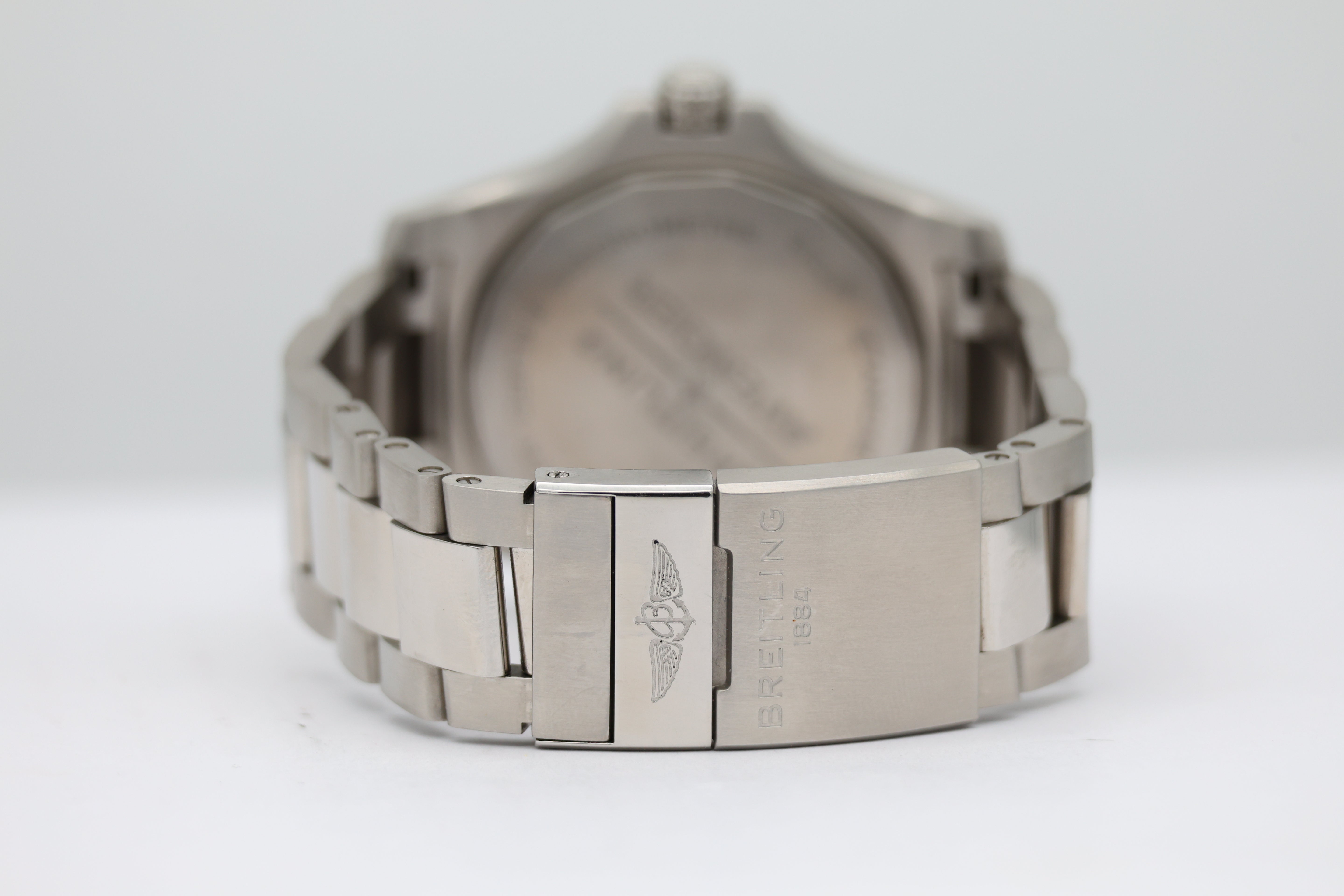 Breitling Avenger 43mm Automatik Herrenuhr A17318 - Detailansicht 5